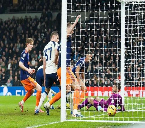 伊尼戈与卡,萨多赛后膝,伤引关注,完美体育app下载,完美体育官网,完美体育官方网站,完美体育平台