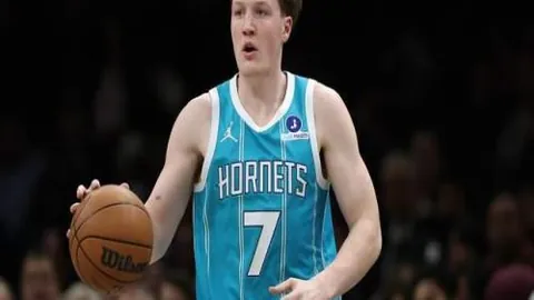 巴薩球星阿圭羅右腿傷情確認：肌腱受損