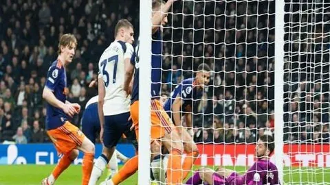 “伊尼戈与卡萨多赛后膝伤引关注，国家队征召前景不明？”